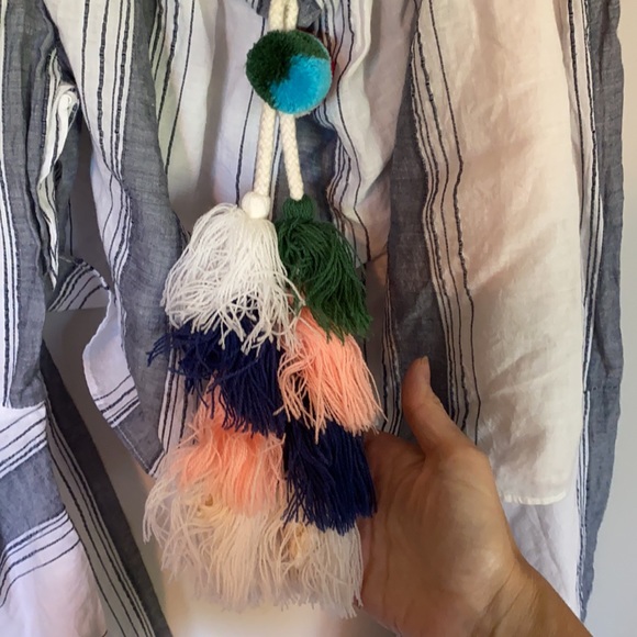 Anthropologie off should top - Picture 3 of 4